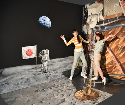 トリックアート「月面着陸」.jpgのサムネイル画像